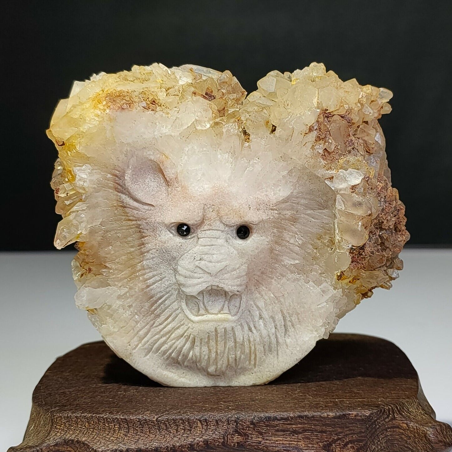 Unusual Stone Lion with Quartz Crystals, 18mm Tall, 176g (White, Gray)