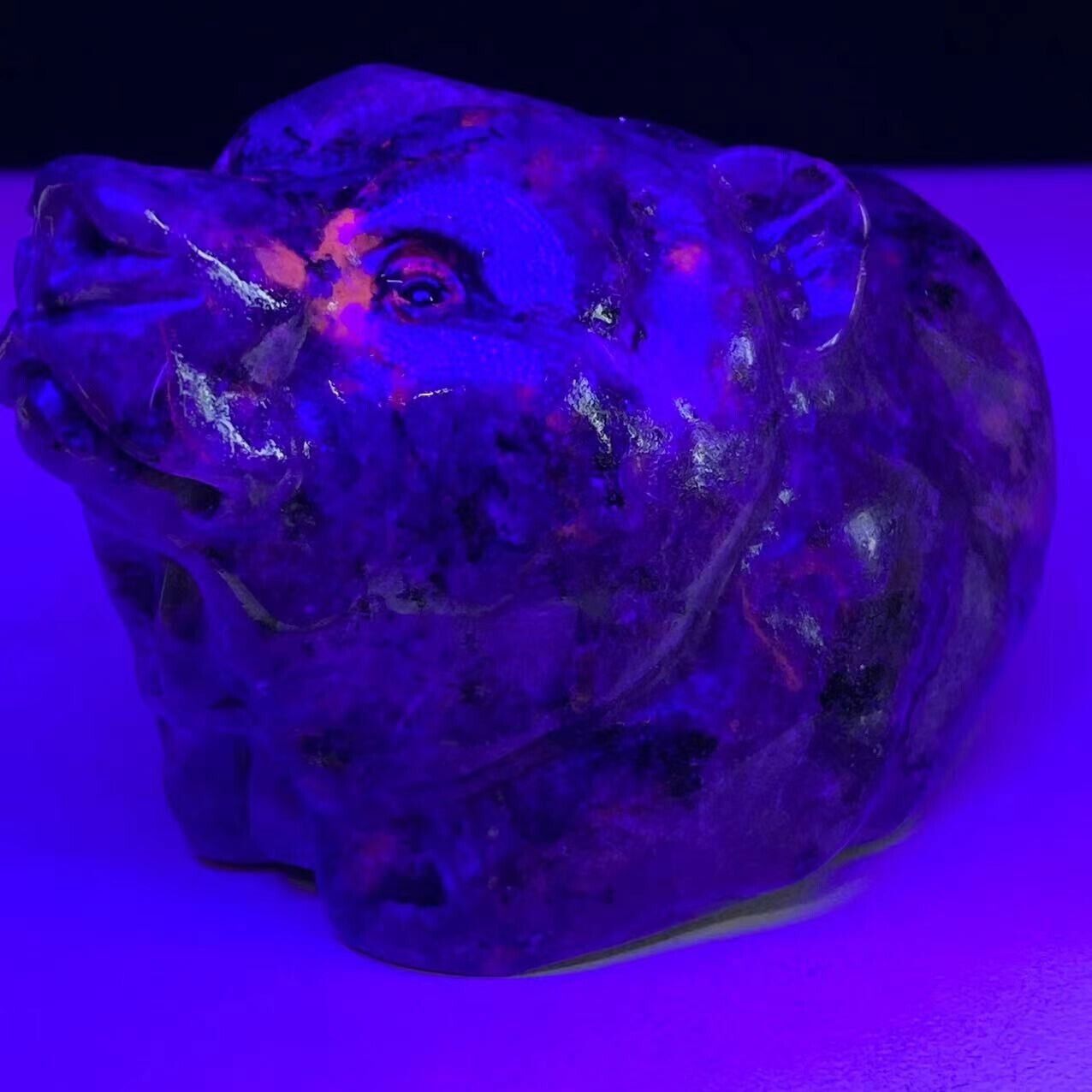 Stunning Yooperlite Bear, 42mm Tall, 156g (Orange, Green)