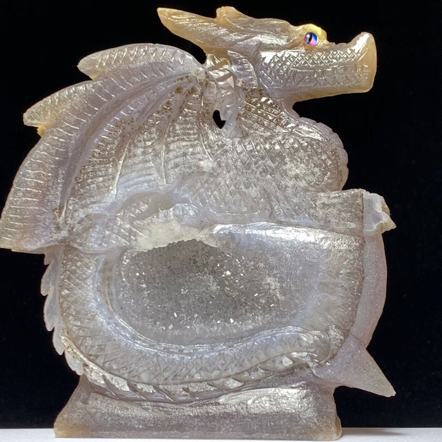 Stunning Agate Dragon with Quartz Crystals, 120mm Tall, 310g (Purple, Clear)