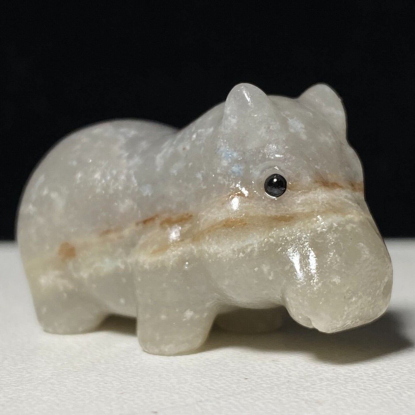 Unusual Stone Hippo, 28mm Tall, 30g (White, Clear)