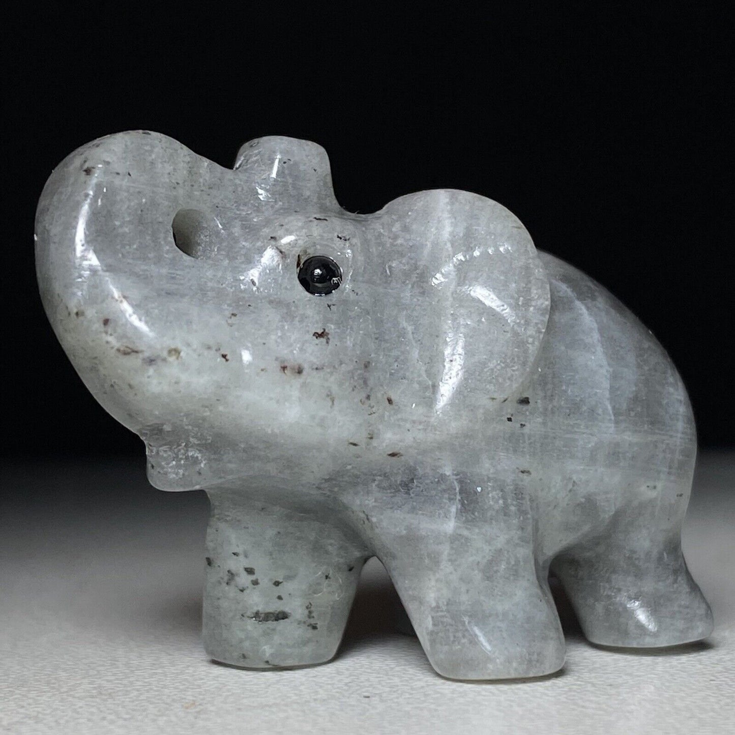 Common Stone Elephant, 30mm Tall, 24g (White, Gray)