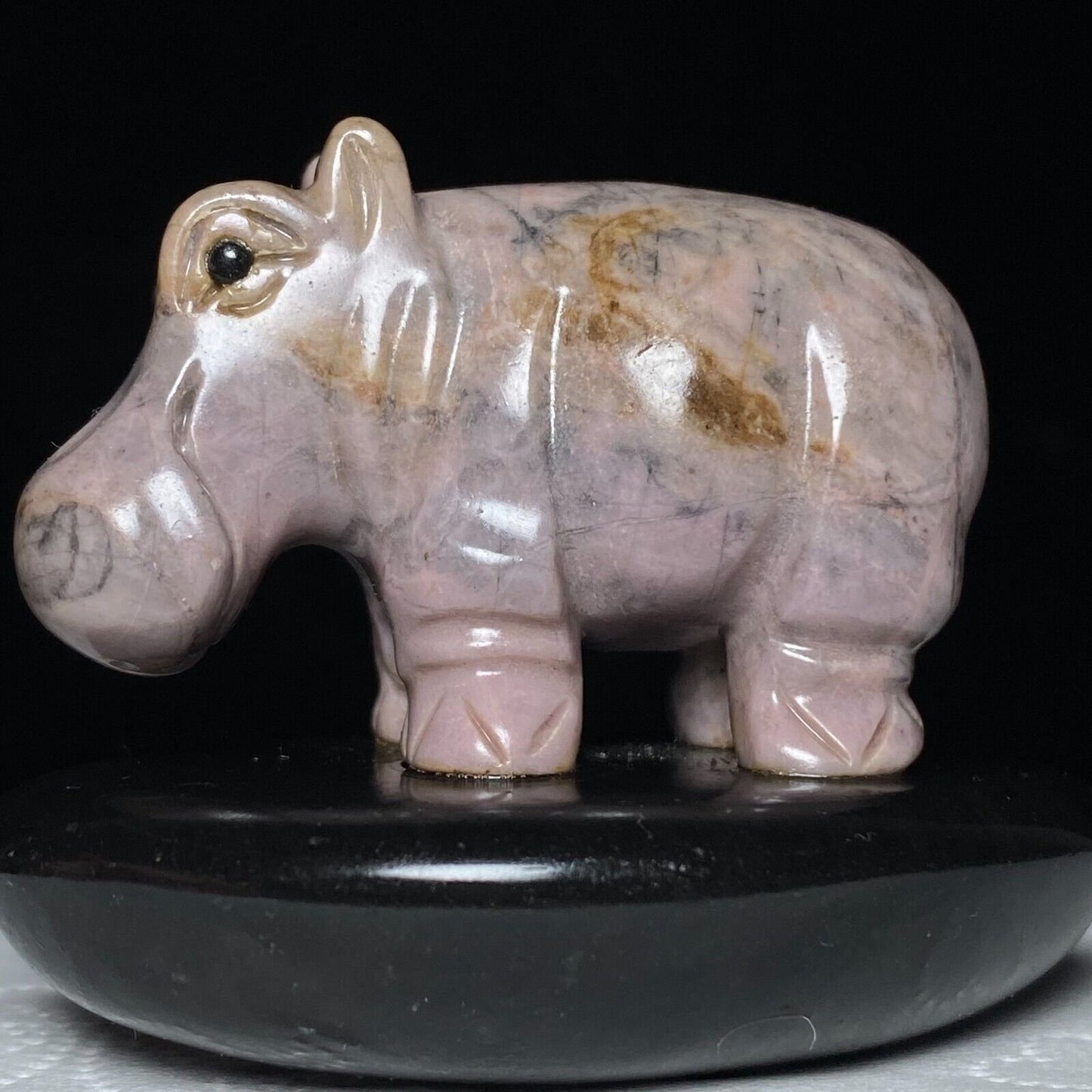 Unusual Stone Hippo, 41mm Tall, 85g (Red)