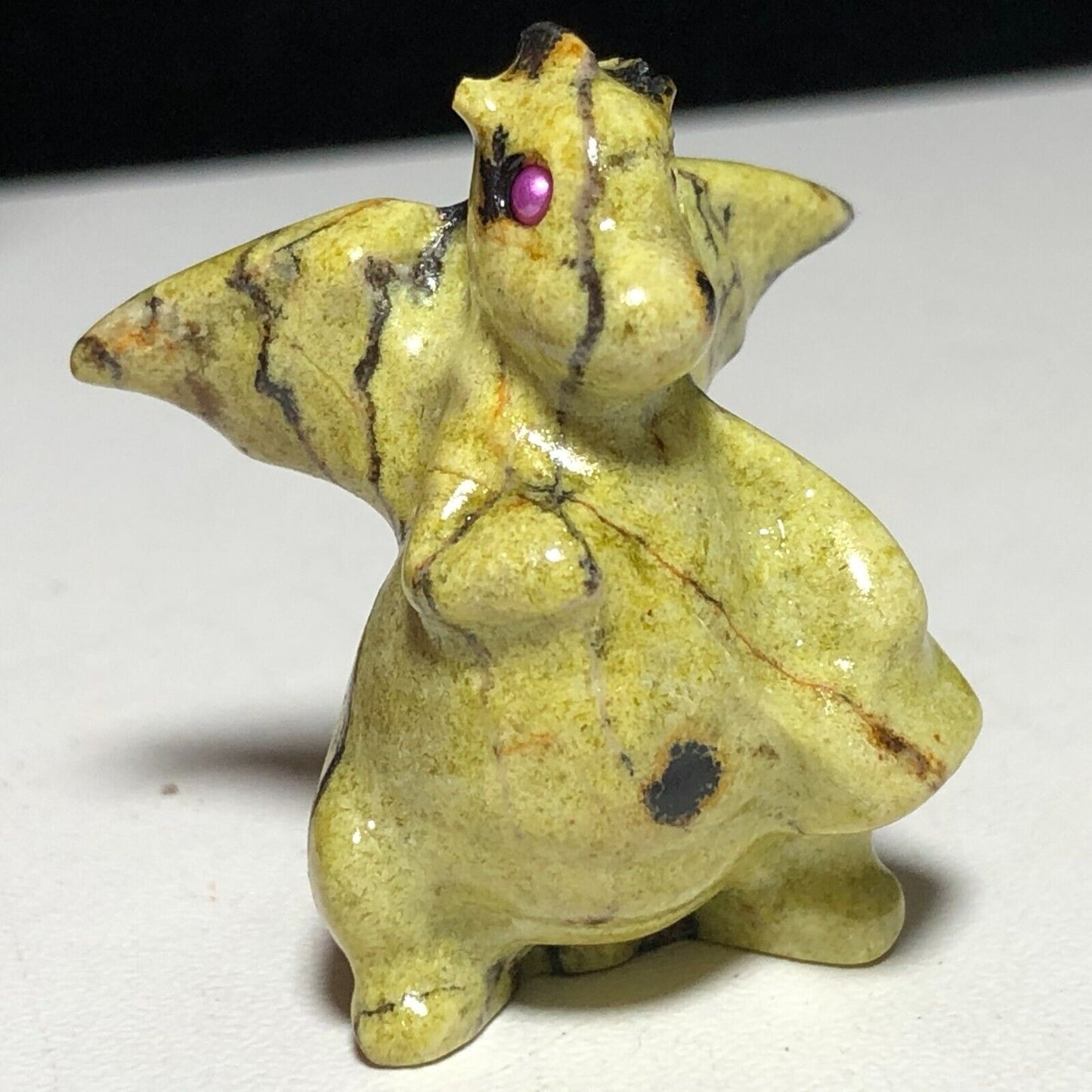 Unusual Stone Dragonite, 35mm Tall, 18g (Yellow, Black, Gray)