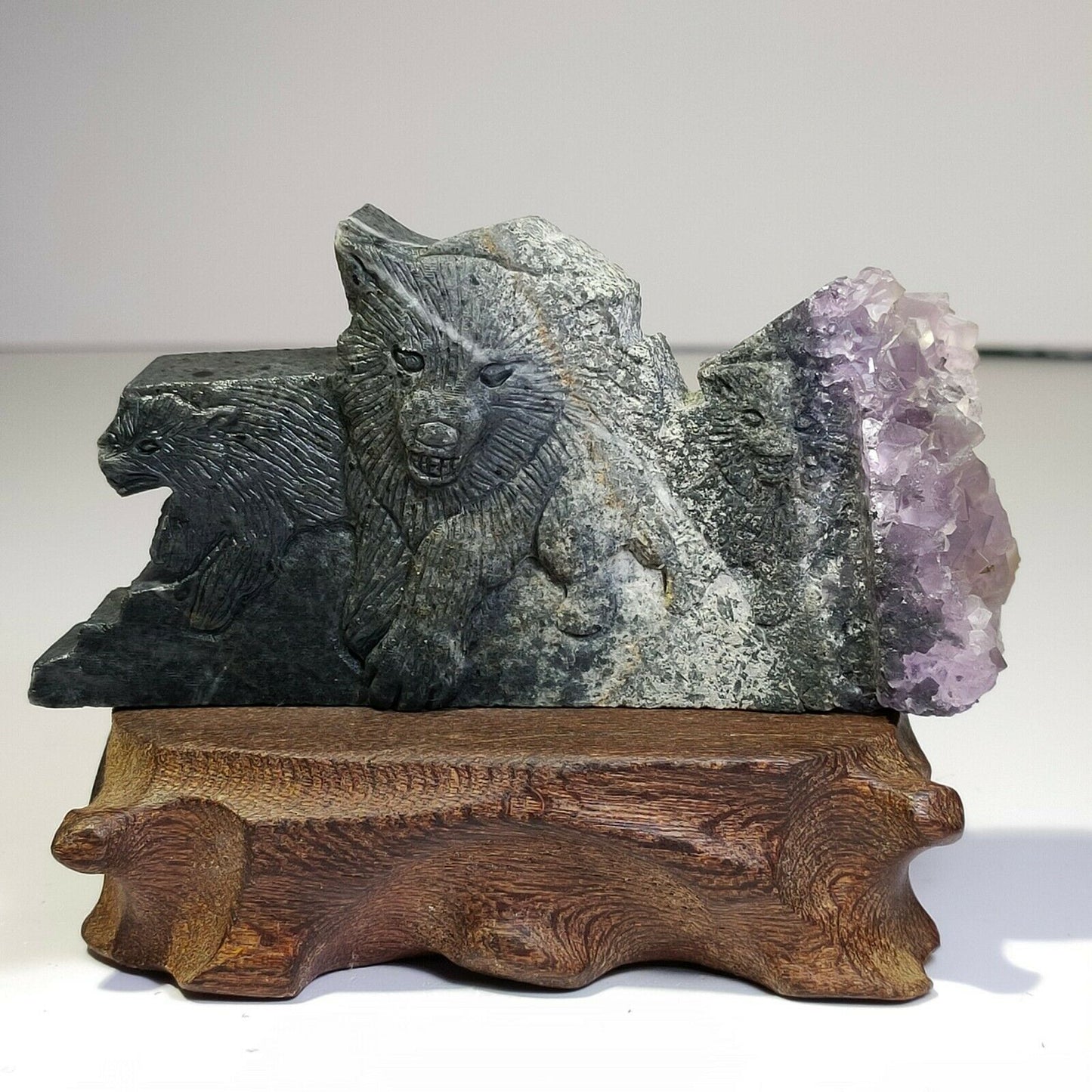 Common Stone Wolf with Fluorite Crystals, 17mm Tall, 169g (Black, Gray, Purple)