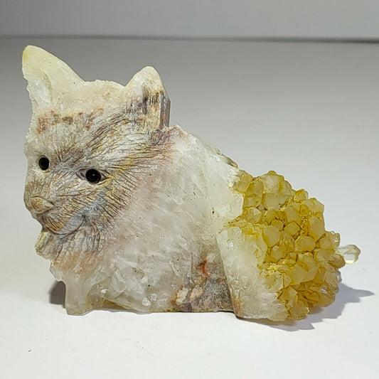 Common Stone Cat with Quartz Crystals, 15mm Tall, 143g (Yellow)
