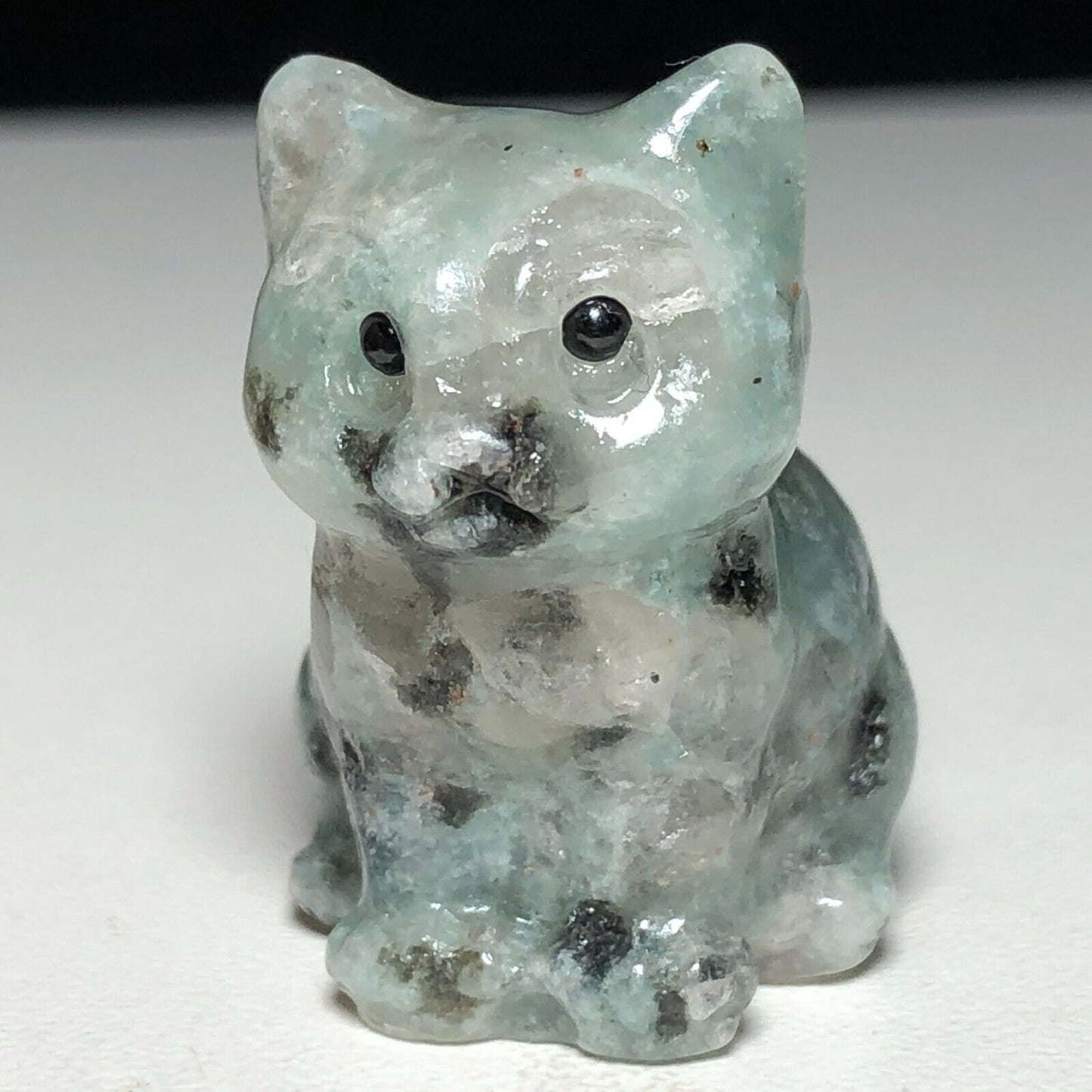 Rare Stone Front Cat, 30mm Tall, 24g (Gray, Green, Black)