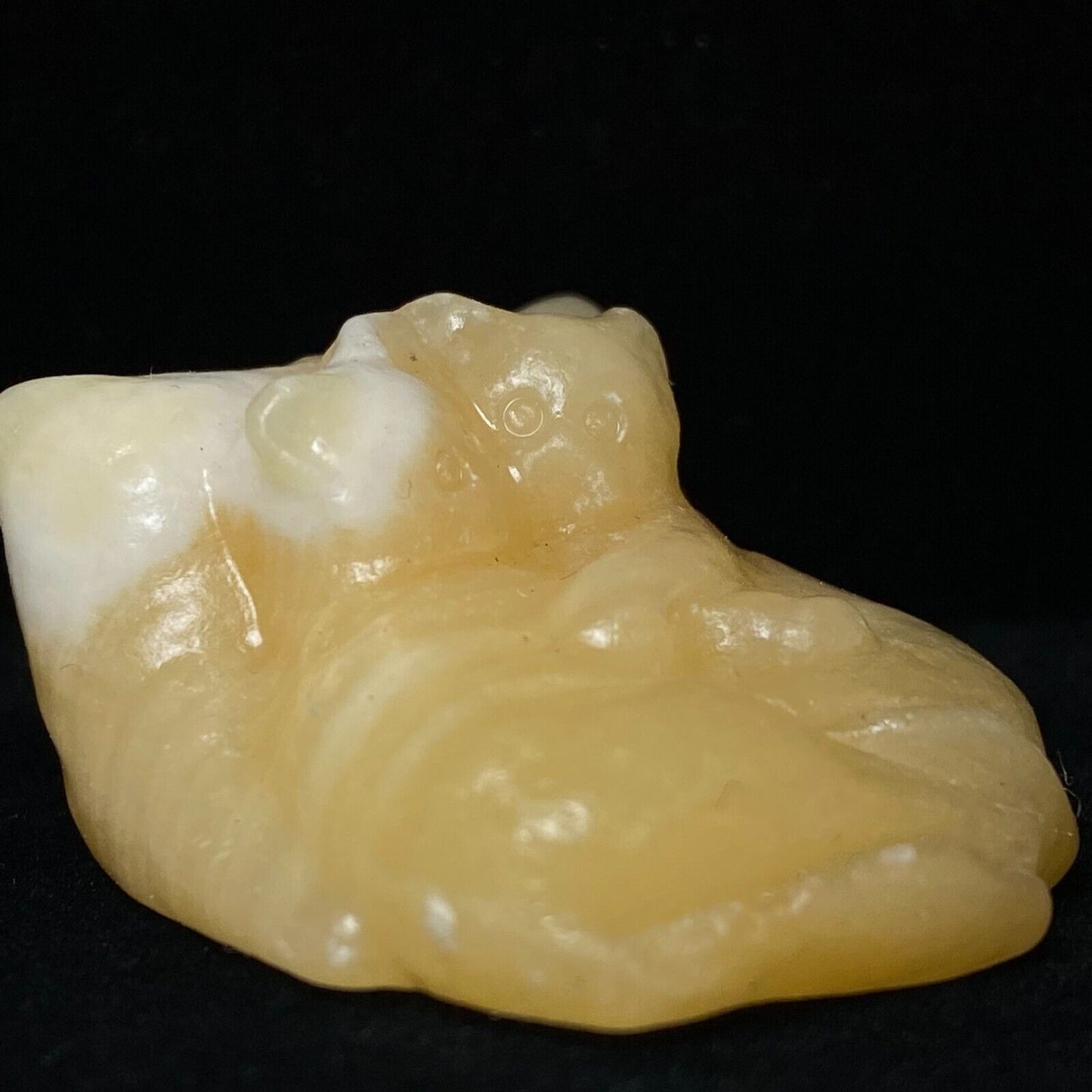 Unusual Calcite Snuggle Cat, 22mm Tall, 30g (Yellow, White)
