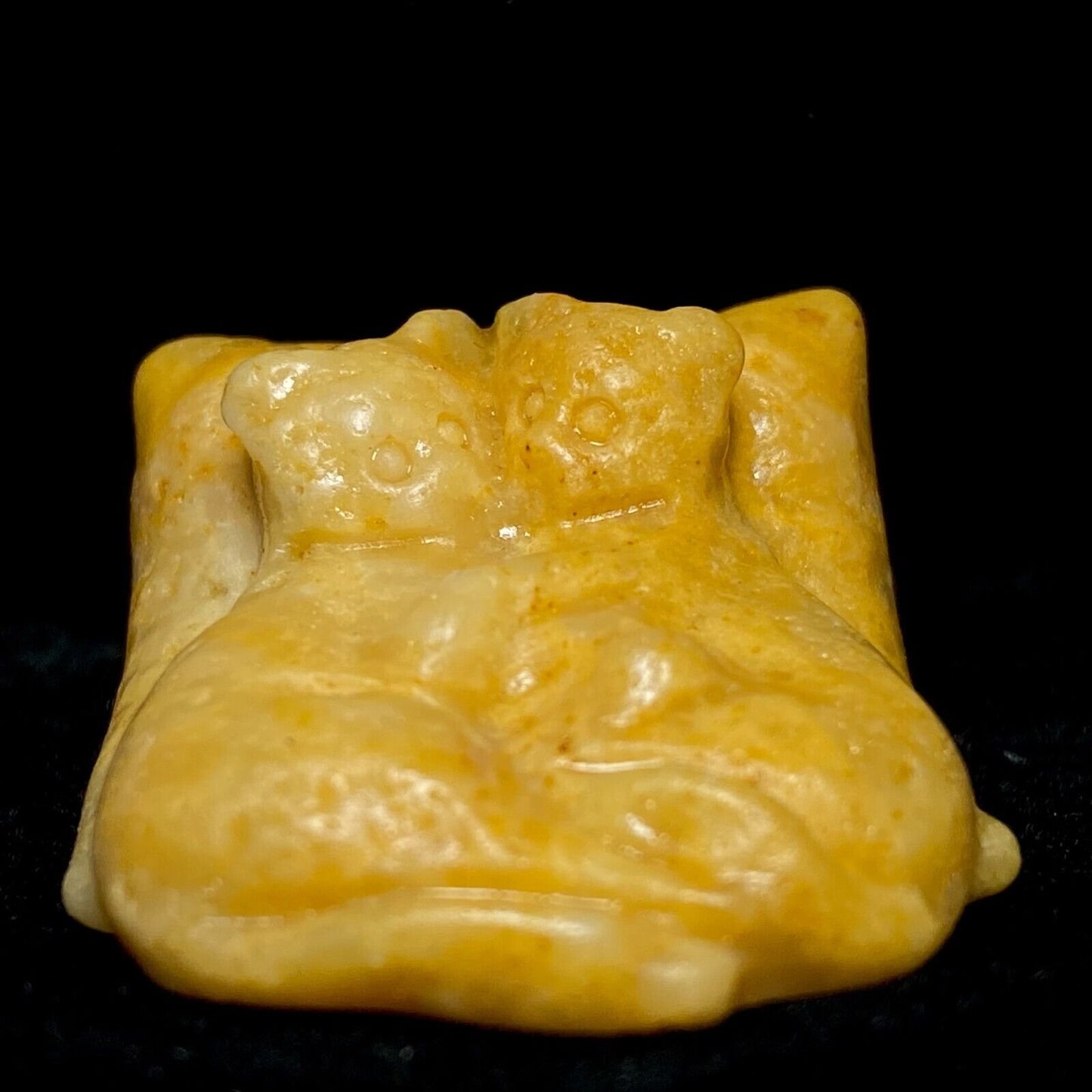 Unusual Stone Snuggle Cat, 22mm Tall, 30g (Yellow)