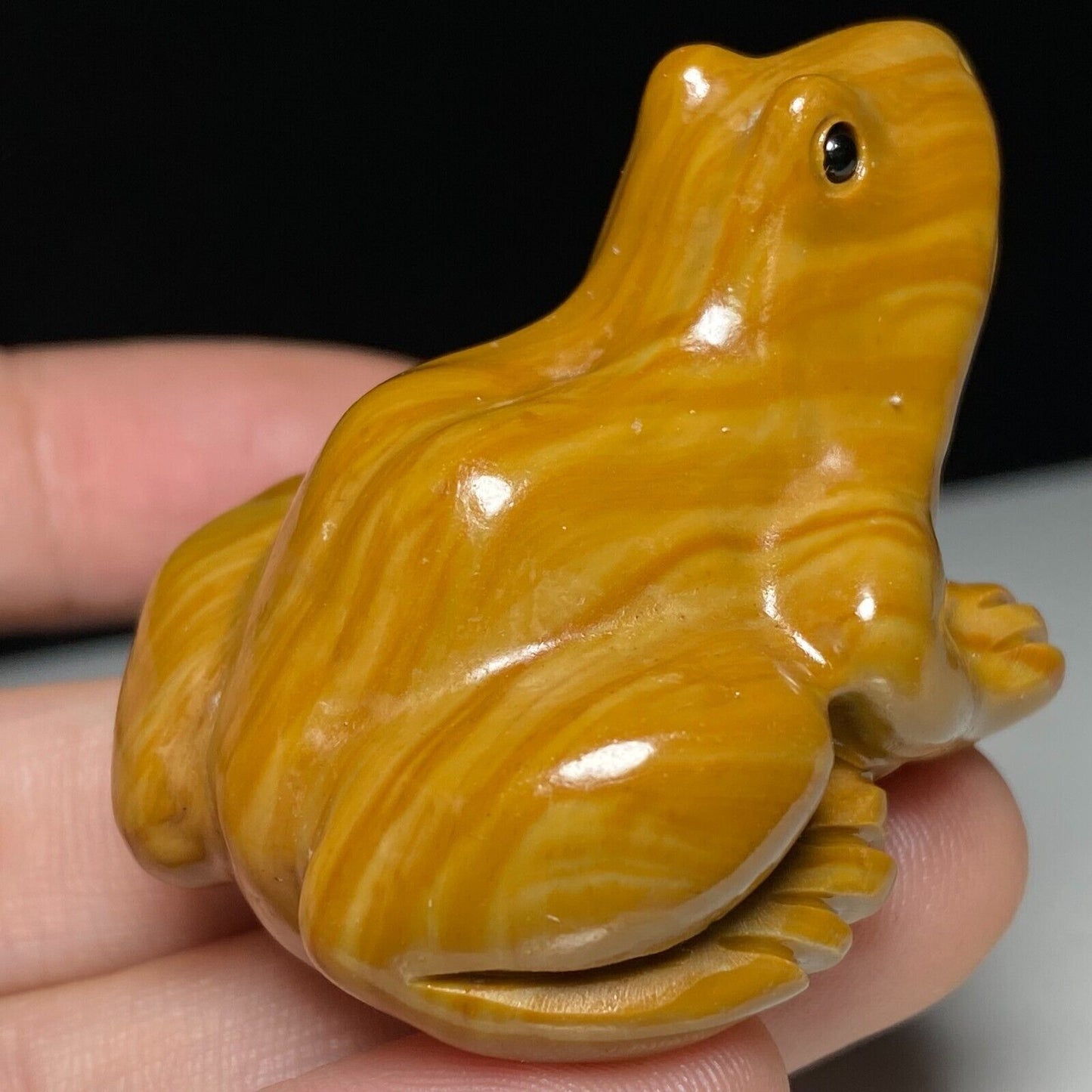 Unusual Stone Big Frog, 32mm Tall, 63g