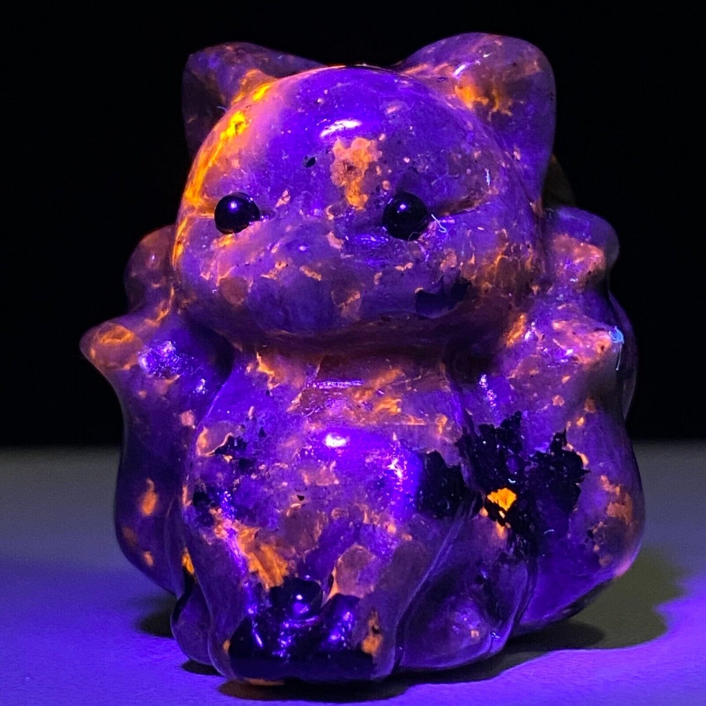 Rare Yooperlite Sit Kitsune, 32mm Tall, 36g