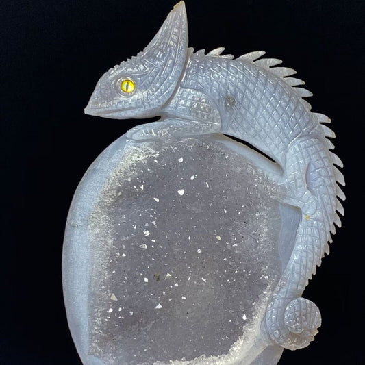 Stunning Agate Chameleon, 116mm Tall, 200g (Purple, Clear)