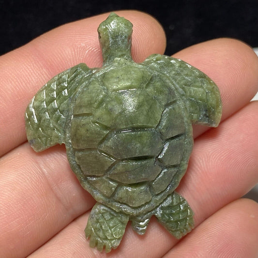 Common Jade Sea Turtle, 18mm Tall, 21g (Green)