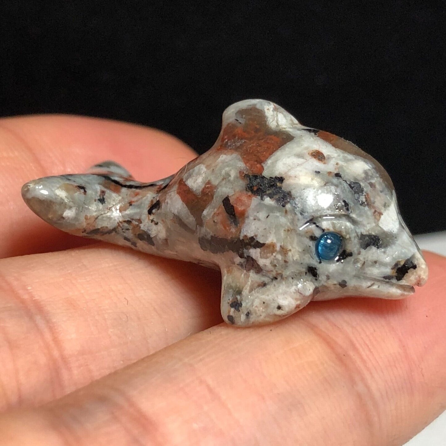 Unusual Stone Dolphin, 17mm Tall, 7g (Gray, Red, Black)