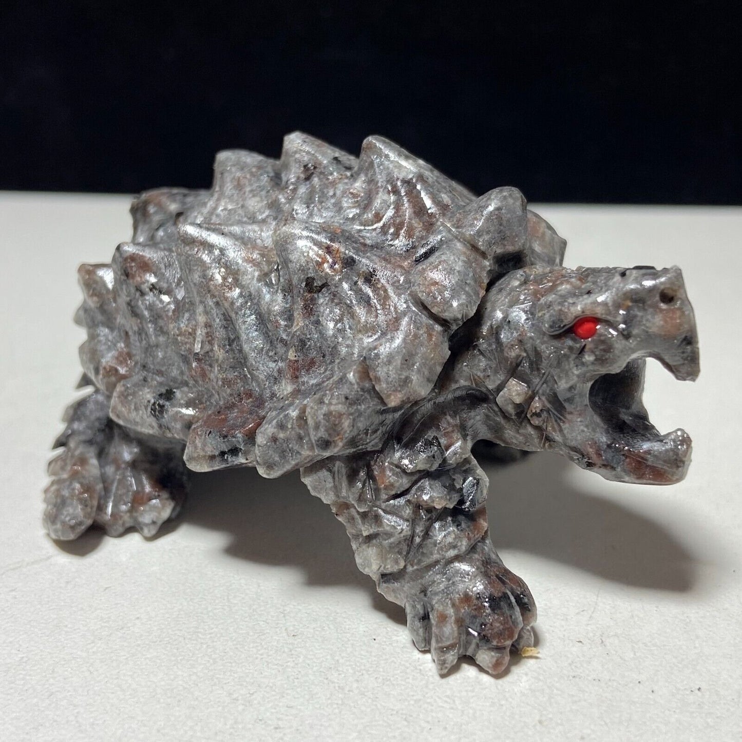 Stunning Yooperlite Snapping Turtle, 42mm Tall, 96g (Gray, Black)
