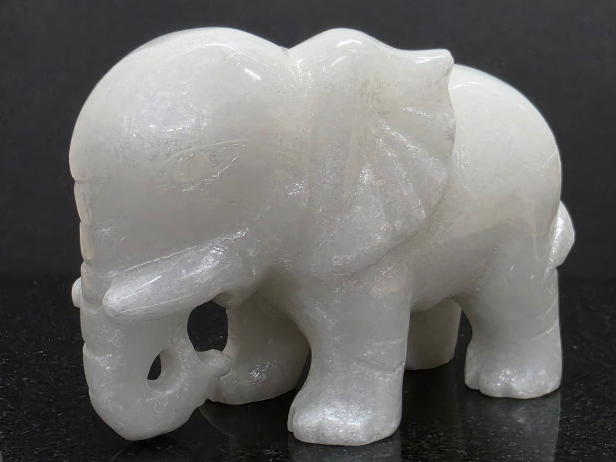 Rare White Marble Elephant, 70mm Tall, 461g (White)